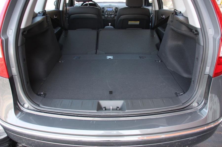  Hyundai Elantra Touring 2008 года  (фото 72 из 118)